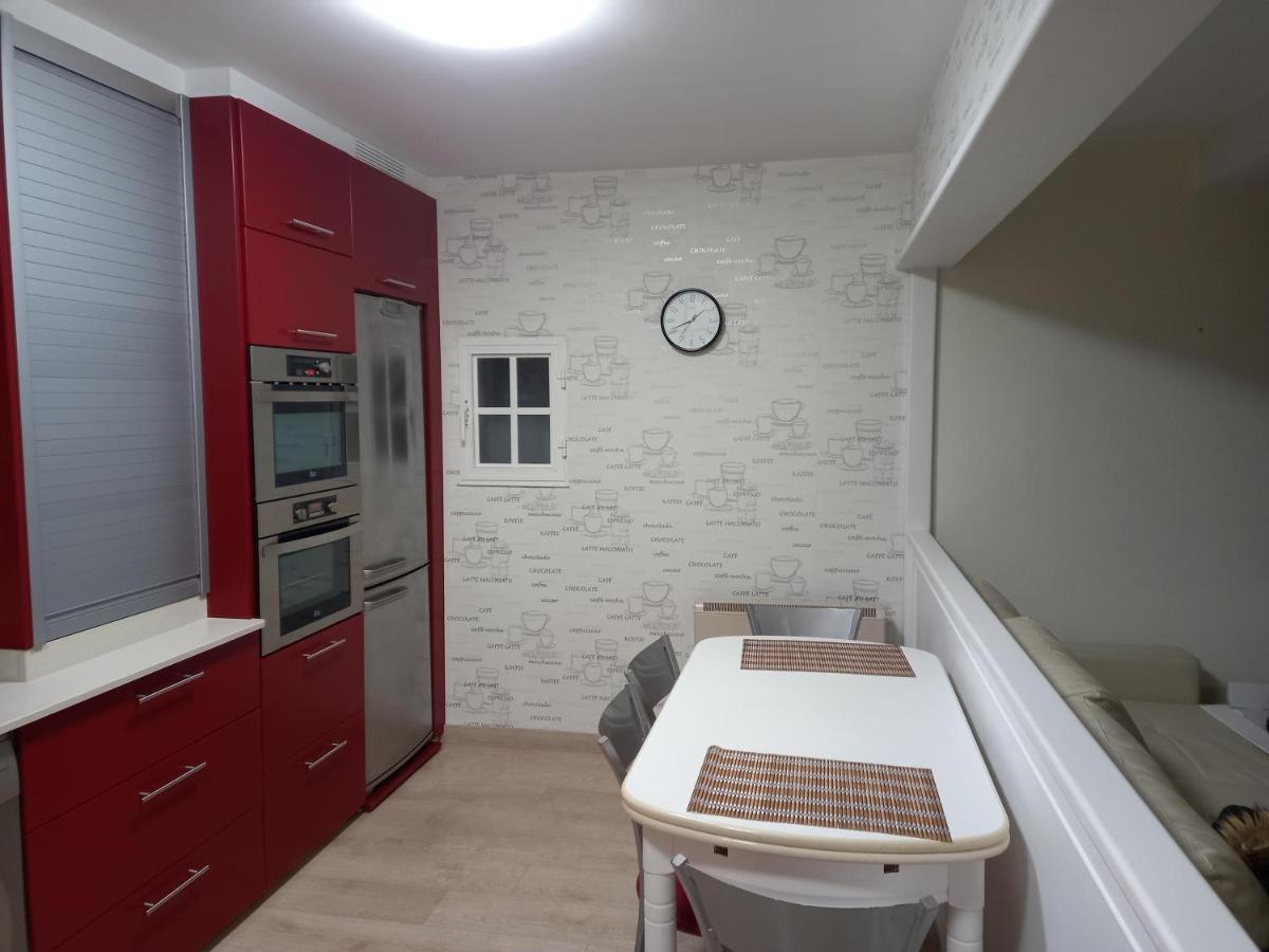 Apartamento A 350 Metros De La Playa Pobra Do Caraminal Exterior foto